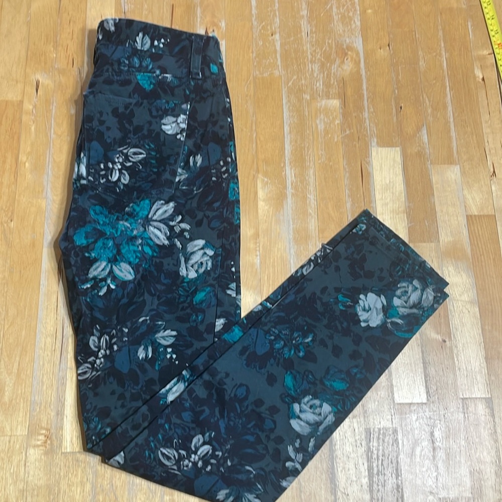 Gap always skinny floral jeans